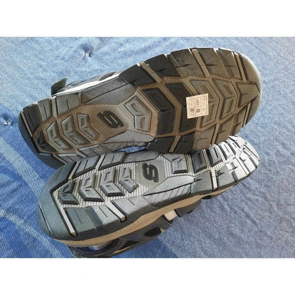 Skechers Relaxed Fit Luxe Foam Mens Grey Fisherman Sandals 204111 Size 11